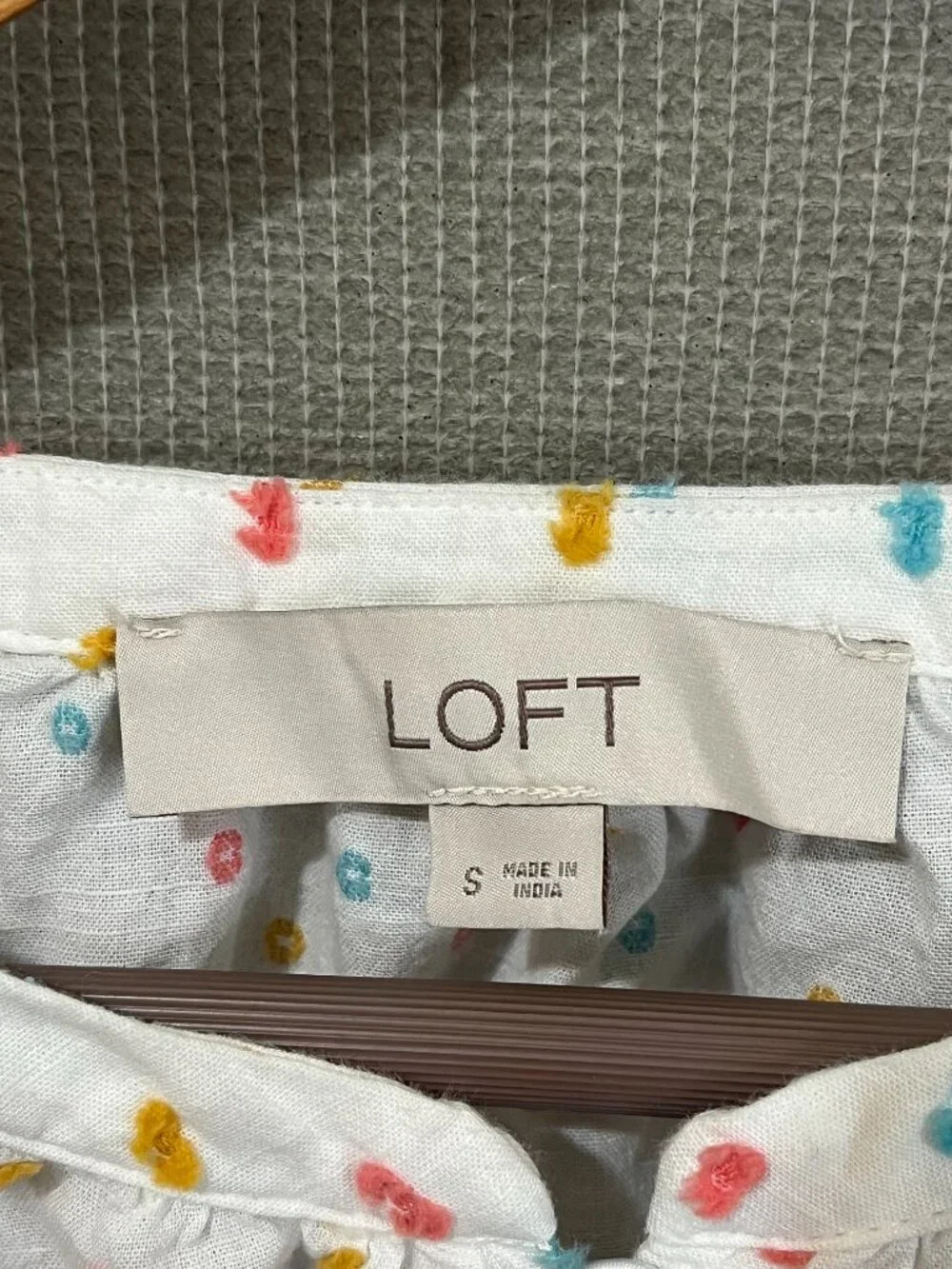 LOFT Womens White Multicolor Embroidered Dot Blouse Ruffle Puff Sleeve Sz S